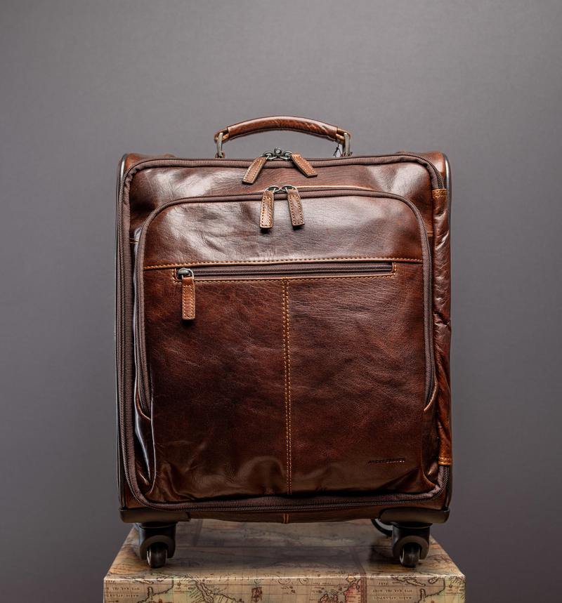 Voyager 18-inch Wheeler